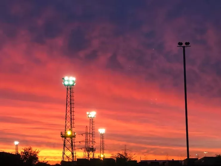 Torre de iluminação multiquip: aplicações, modelos e eficiência
