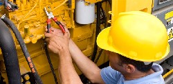 serviço de manutenção preventiva em gerador de energia